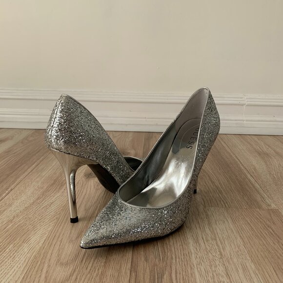 NWOT Sexy Silver Sparkly Glitter Heels - Picture 1 of 7